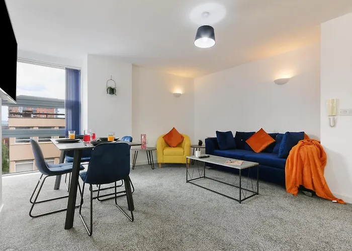 Home Away From Home - Contractors & Leisure
